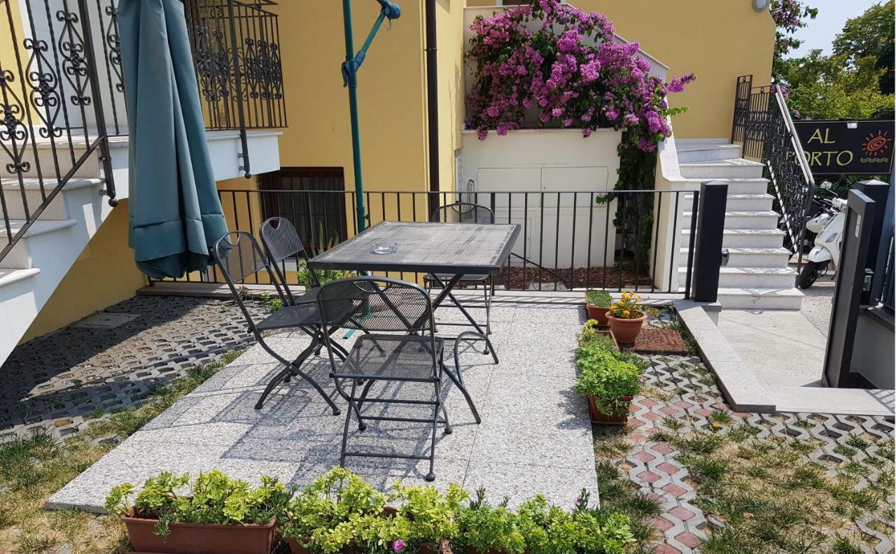 Graziosa Al Porto Villa Moniga del Garda Buitenkant foto