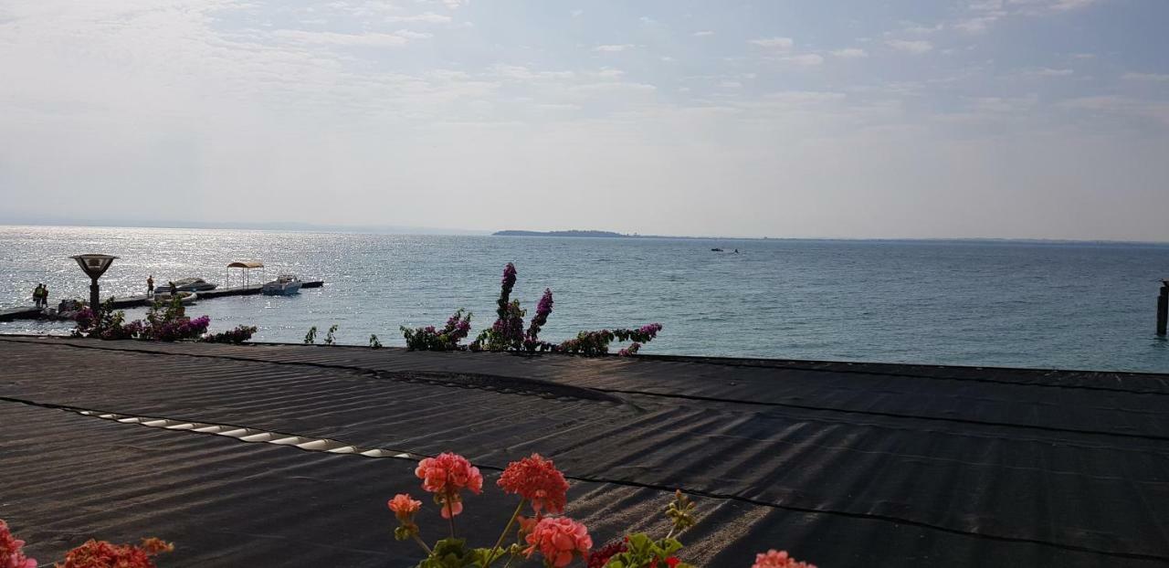 Graziosa Al Porto Villa Moniga del Garda Buitenkant foto